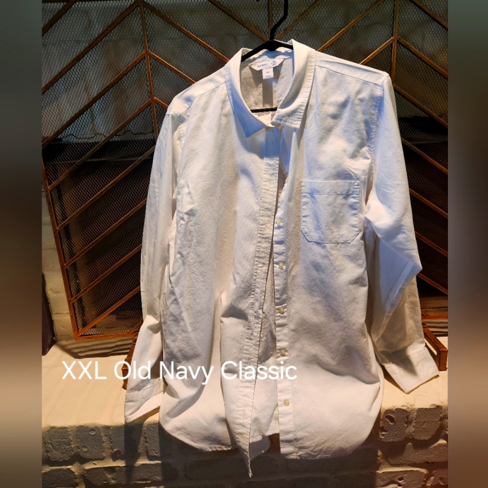Old Navy Classic White Button-Up Shirt